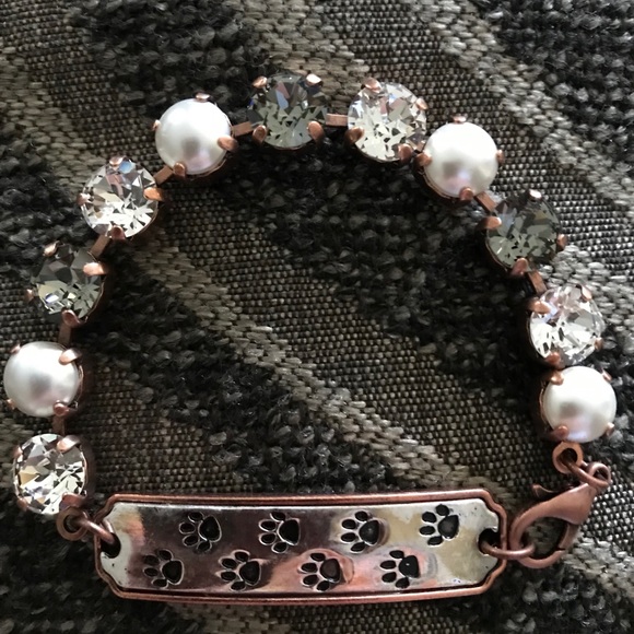 Swarovski Jewelry - Handmade Swarovski bracelet for the dog lover